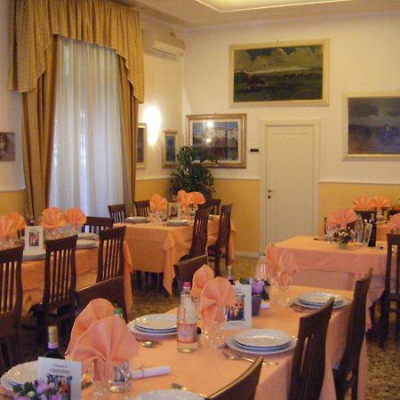 Hotel Chenno Subbiano Buitenkant foto