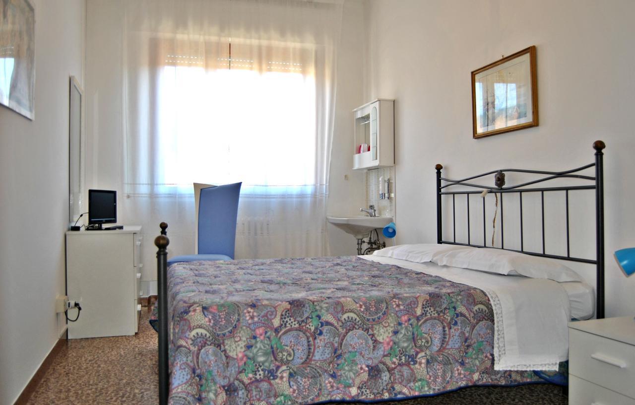 Hotel Chenno Subbiano Buitenkant foto