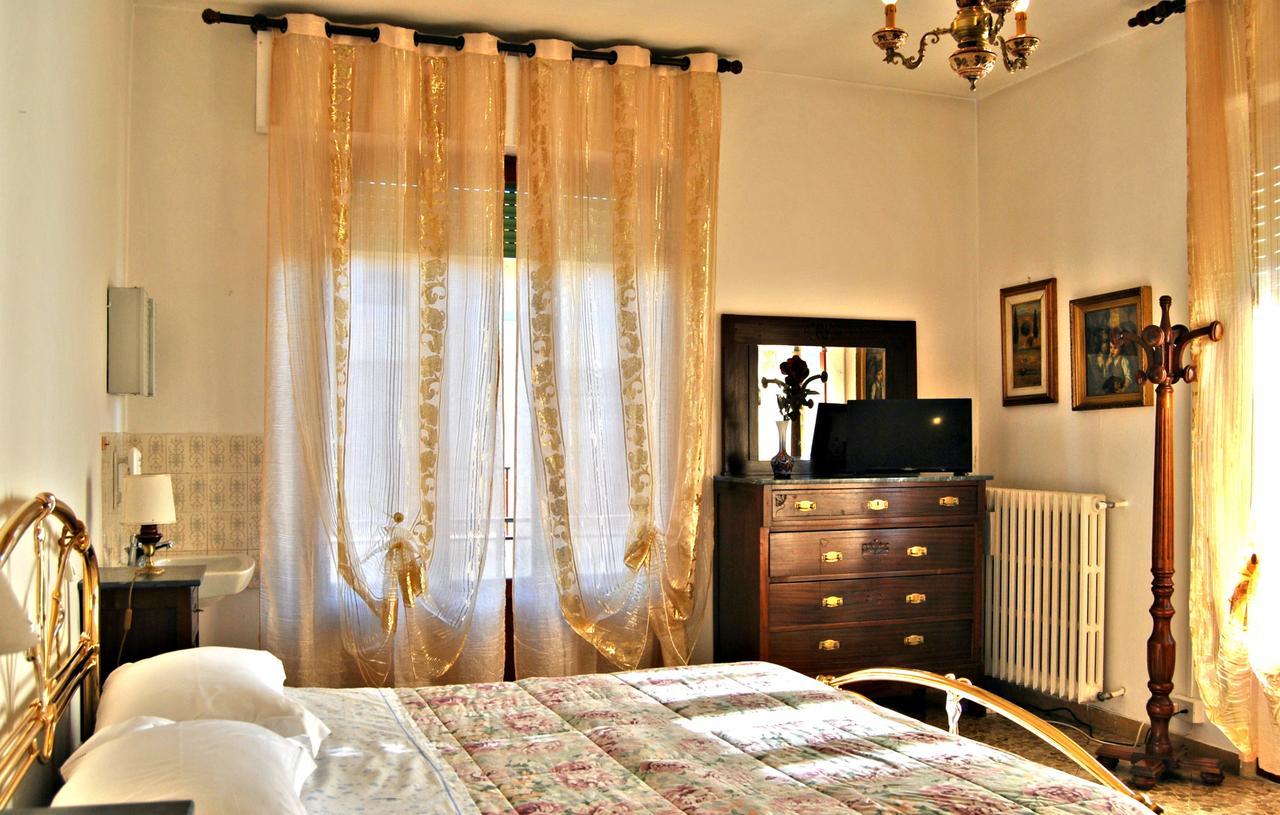 Hotel Chenno Subbiano Buitenkant foto